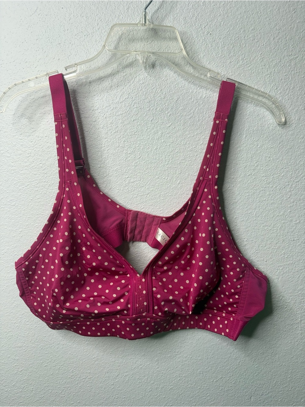 Cacique Size 44C Wireless Bra